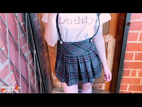 ❤️ 女子校生は授業の代わりに彼女のペニスを深く吸ってファックする。 ❤ ポルノ ❌️❤